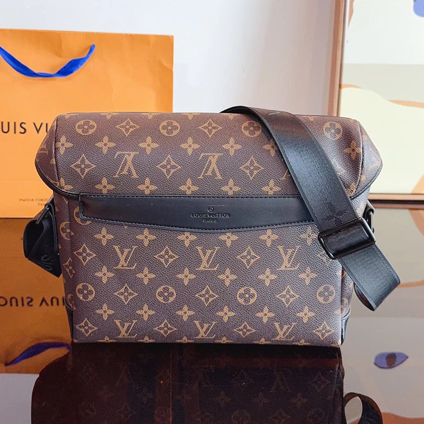 New Classic Vintage Postman Bag for Men 1024072901