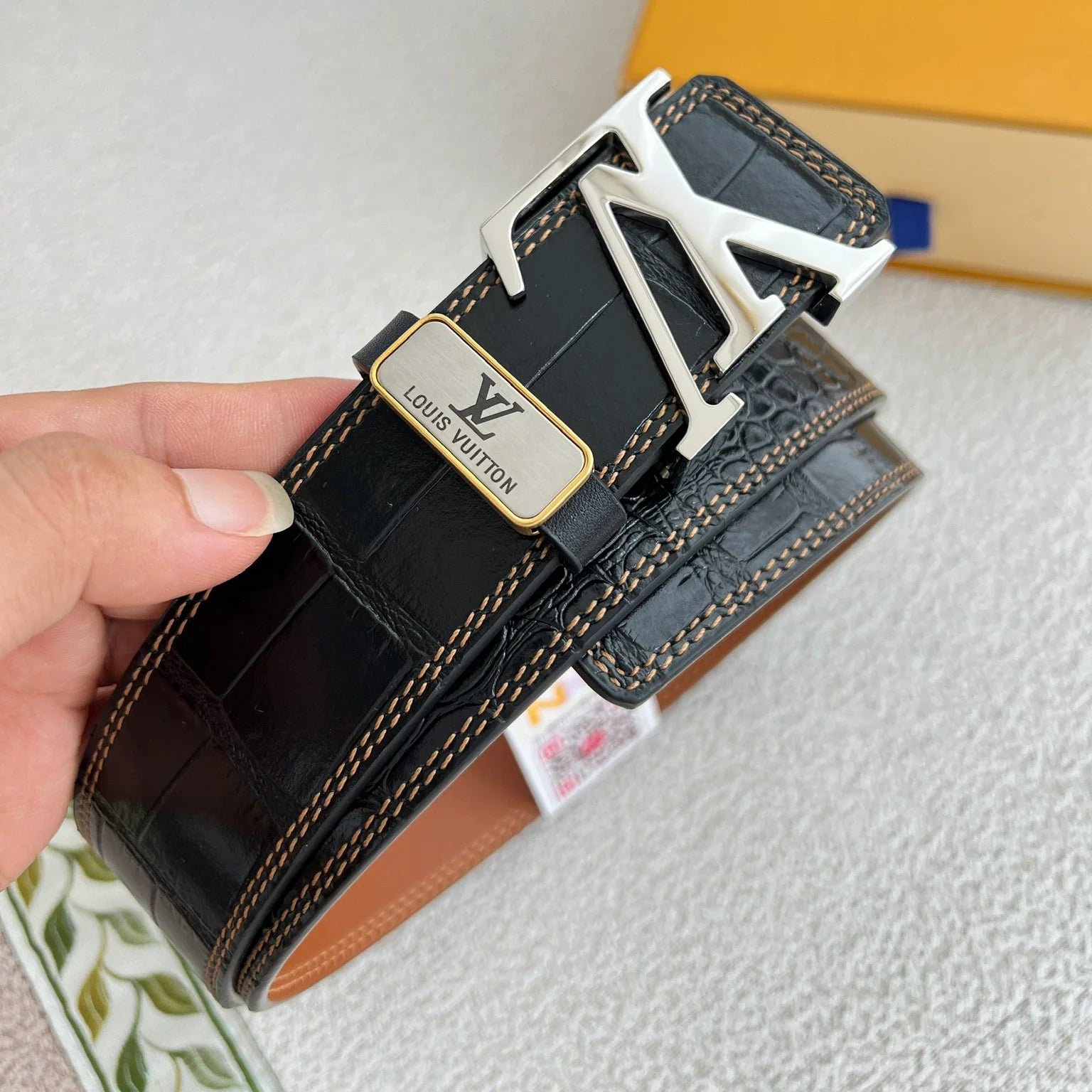 Lv Luxury Genuine Leather Men’s Belt 1025010732