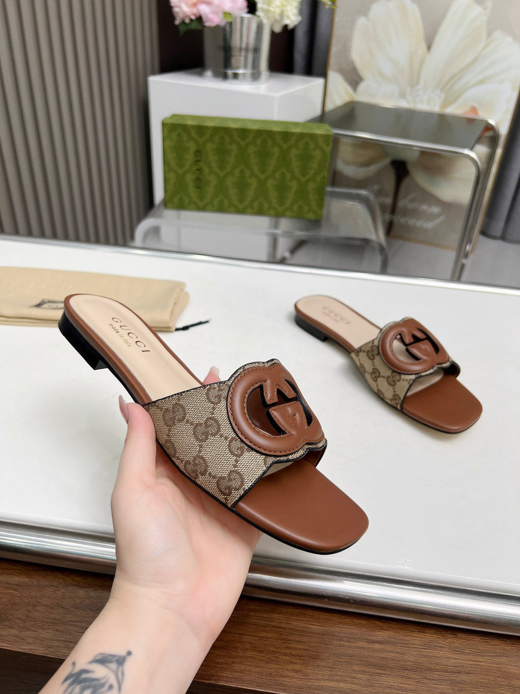 25 Ladies New Fashion Slippers PD0425031409