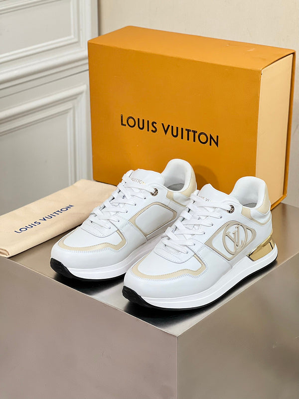 24 New Luxury V Sneakers 0424082901