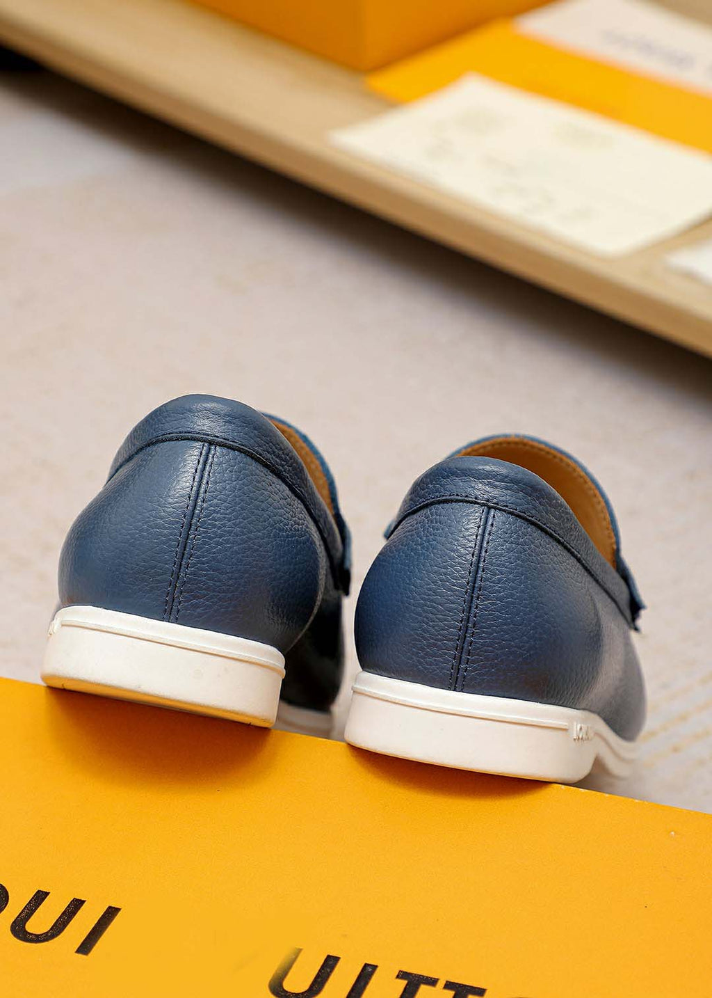 High-end business loafers 5