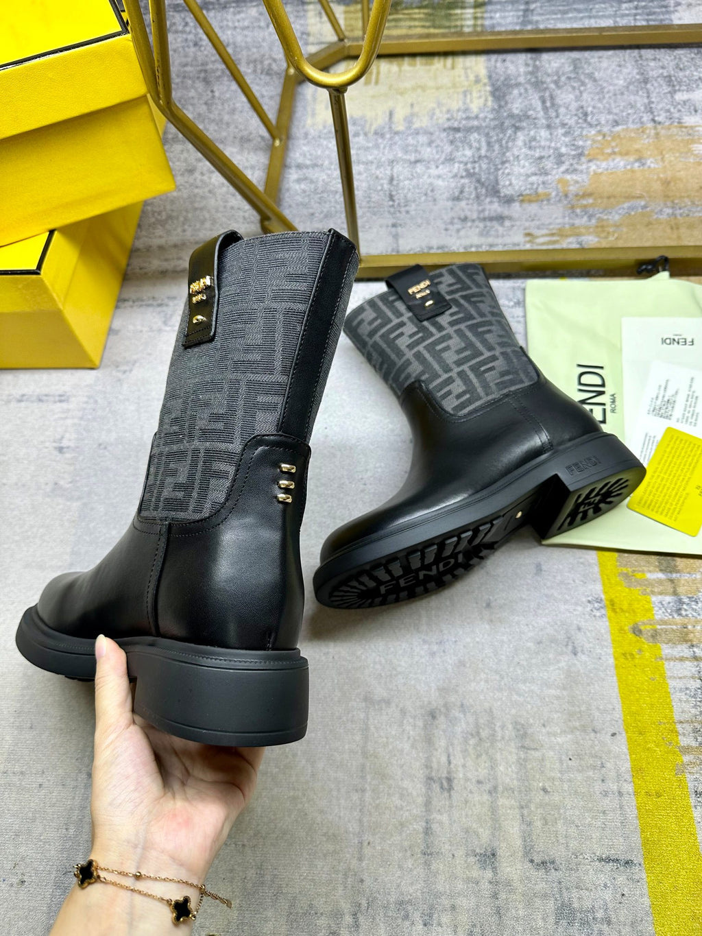 24 New Fall and Winter Fashion Women's Boots 0424090215