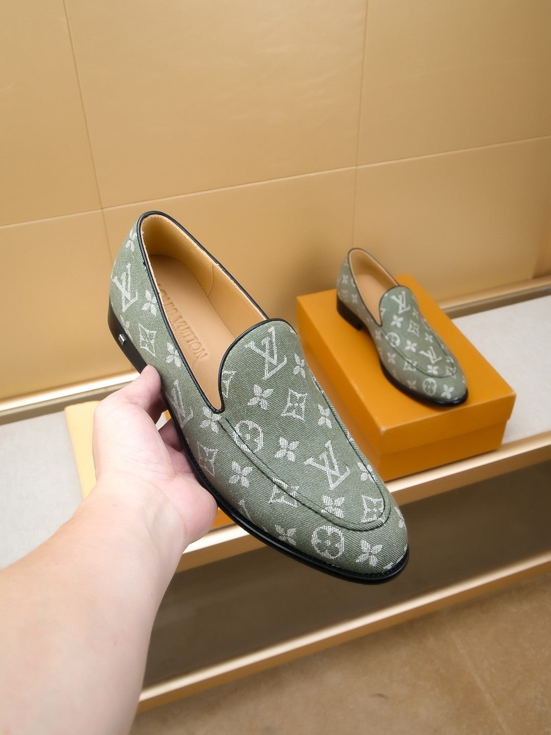 V Luxury Men's Classic Slip On Shoes 0425032502