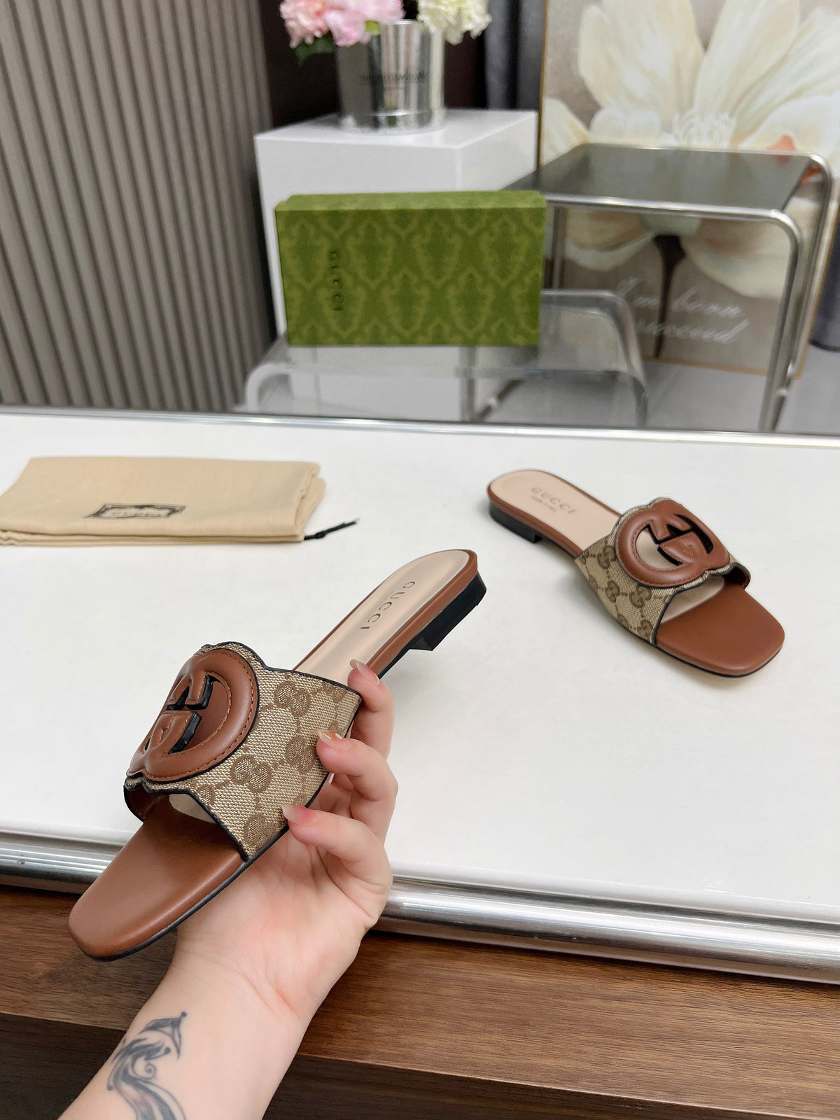 25 Ladies New Fashion Slippers PD0425031409