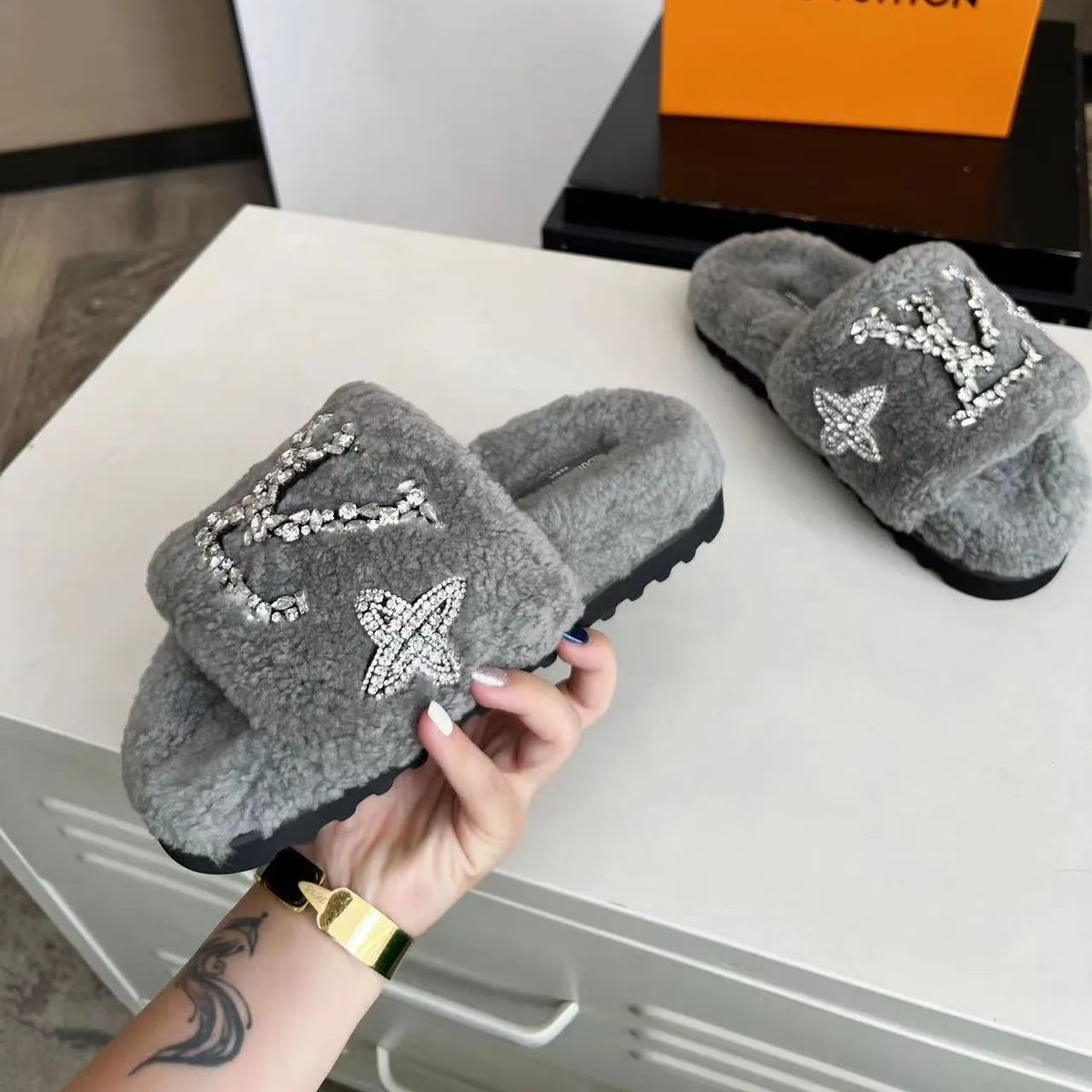 23 The most popular lambswool slippers in autumn and winter XC0423101606