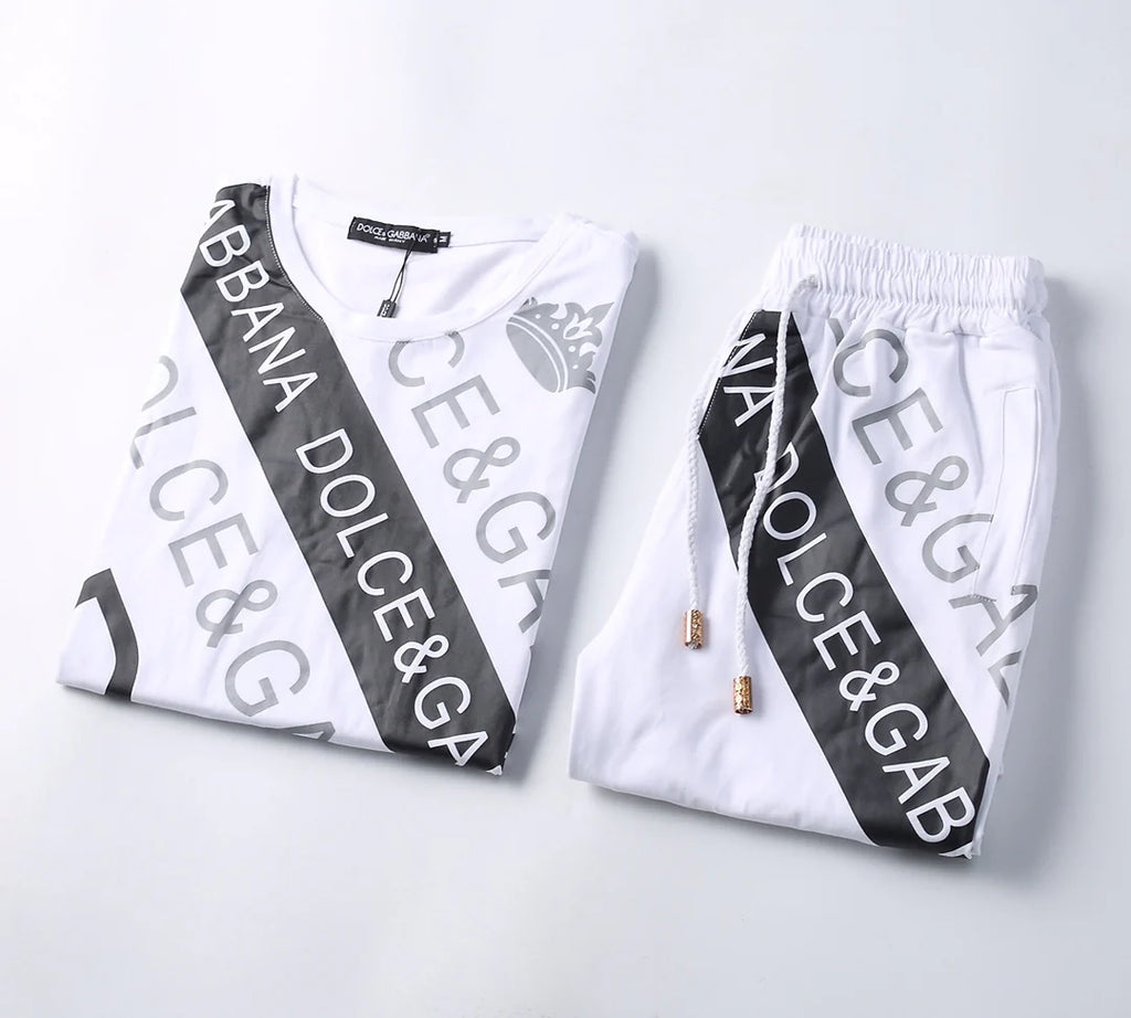 New fashion round neck short suit 1025042801