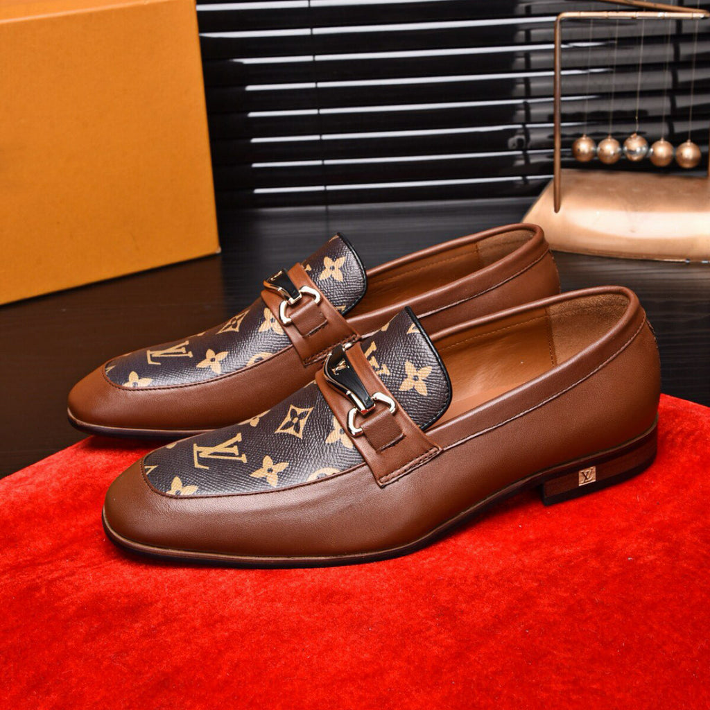 Men's Fashion Luxury V Logo Leather Shoes