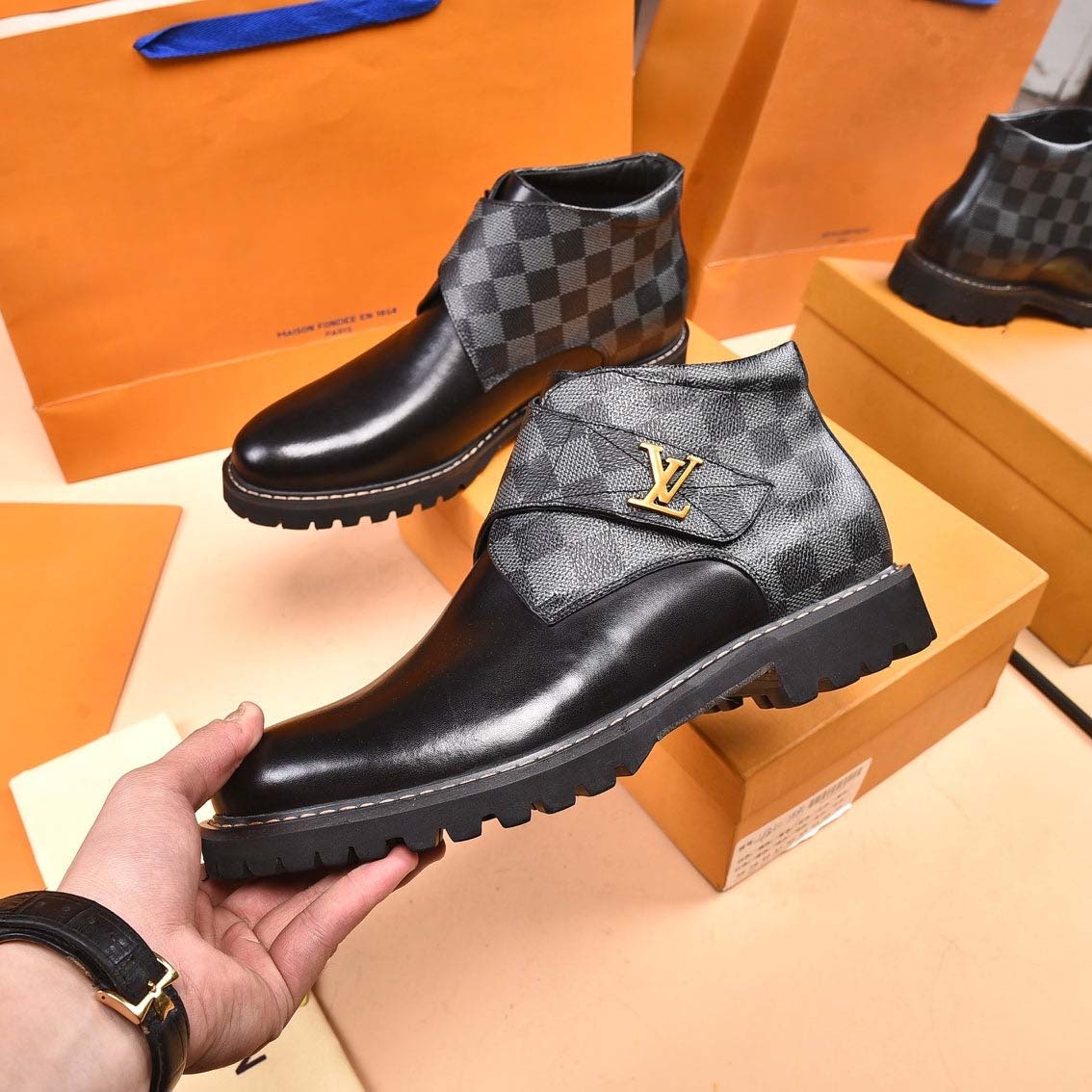 V logo new fashion classic boots