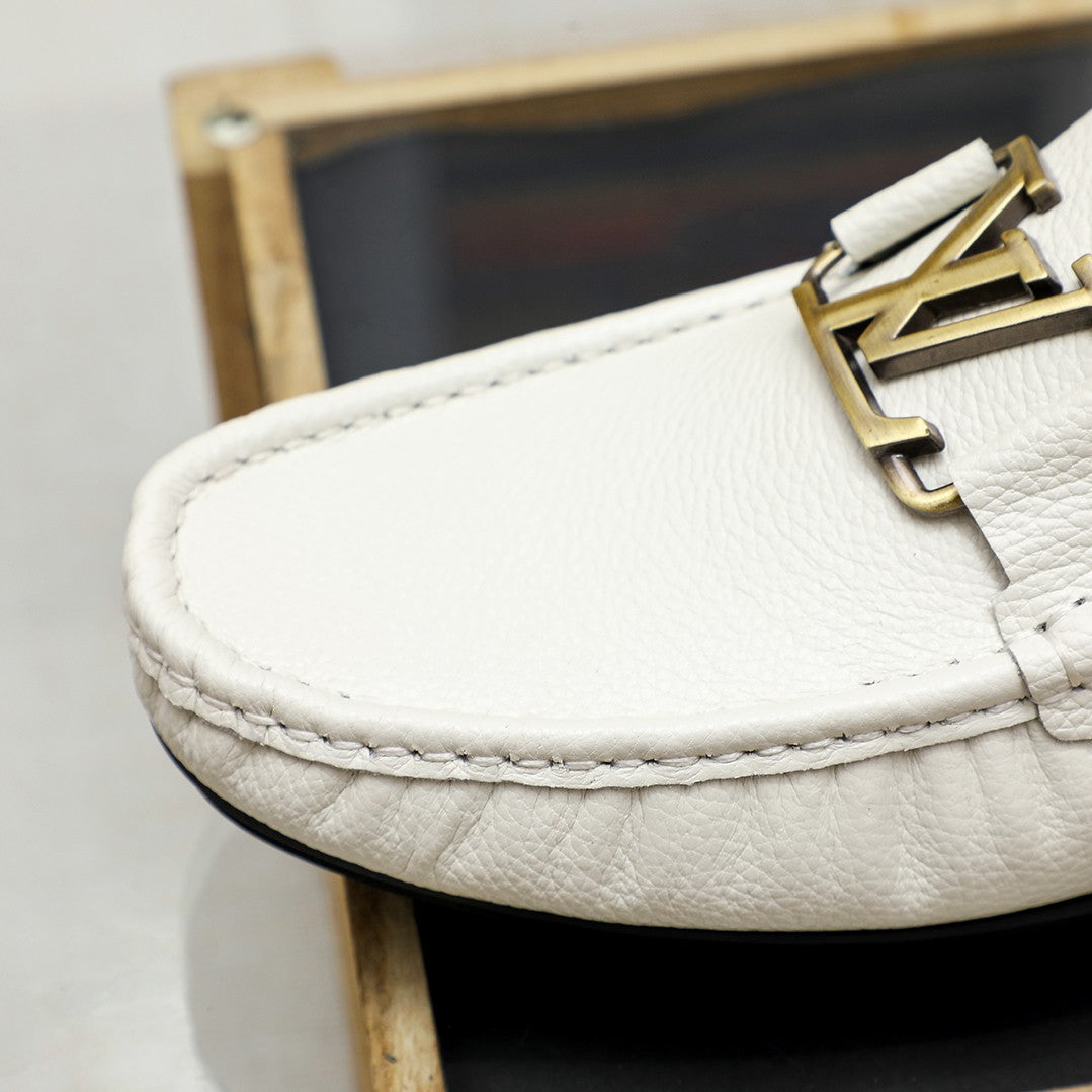 White classic men's casual loafers XC0424041802