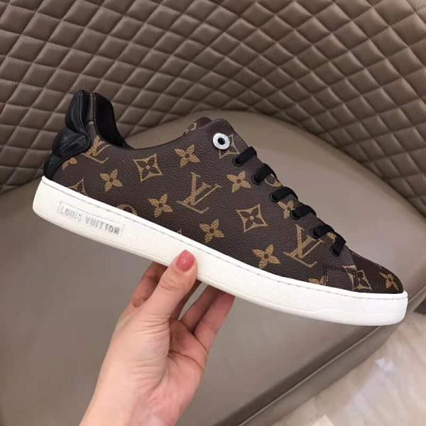 Dark brown handmade L skate shoes
