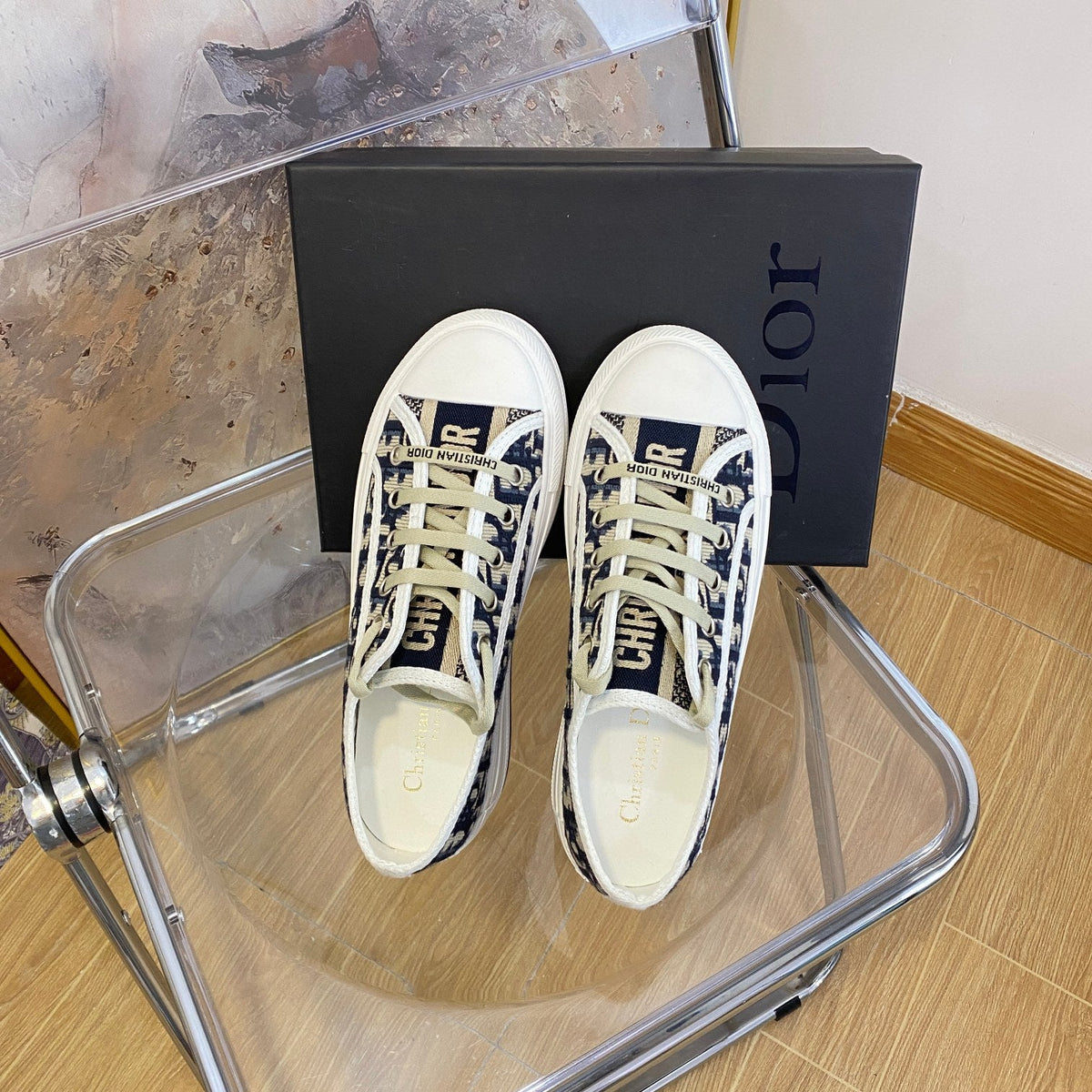 Low Top Classic Shoes XC0123072801