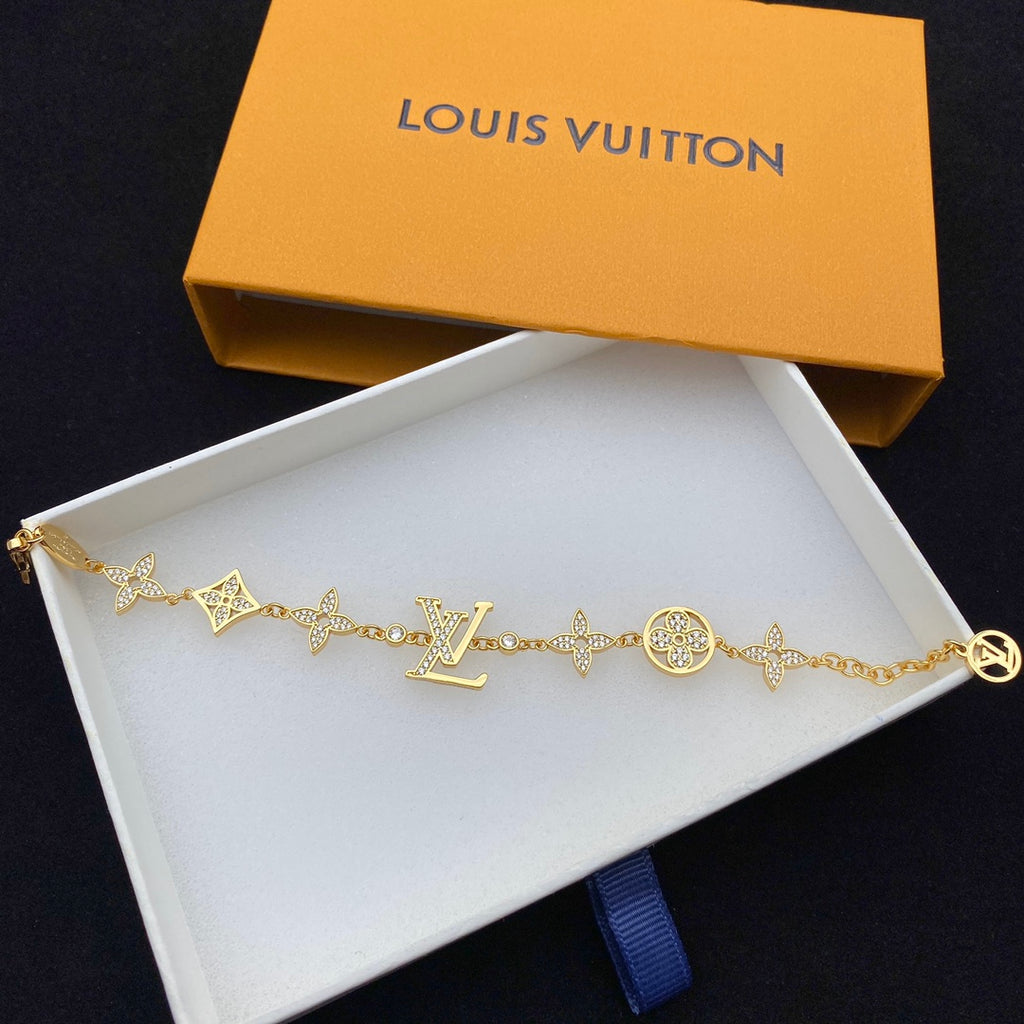 Floral bracelet