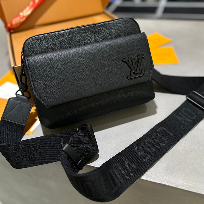 Fashion classic all-match messenger bag XC1023090501