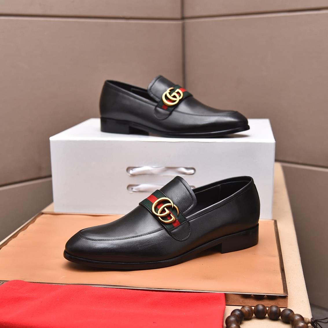 Classic Fashion Loafers Versatile Leather Shoes