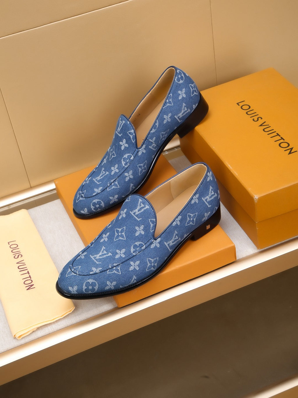V Luxury Men's Classic Slip On Shoes 0425032502