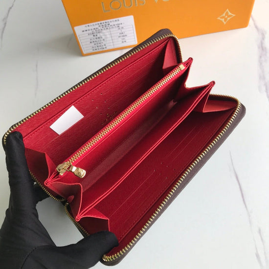 Fashion V Logo Brown Zipper Wallets 102407106