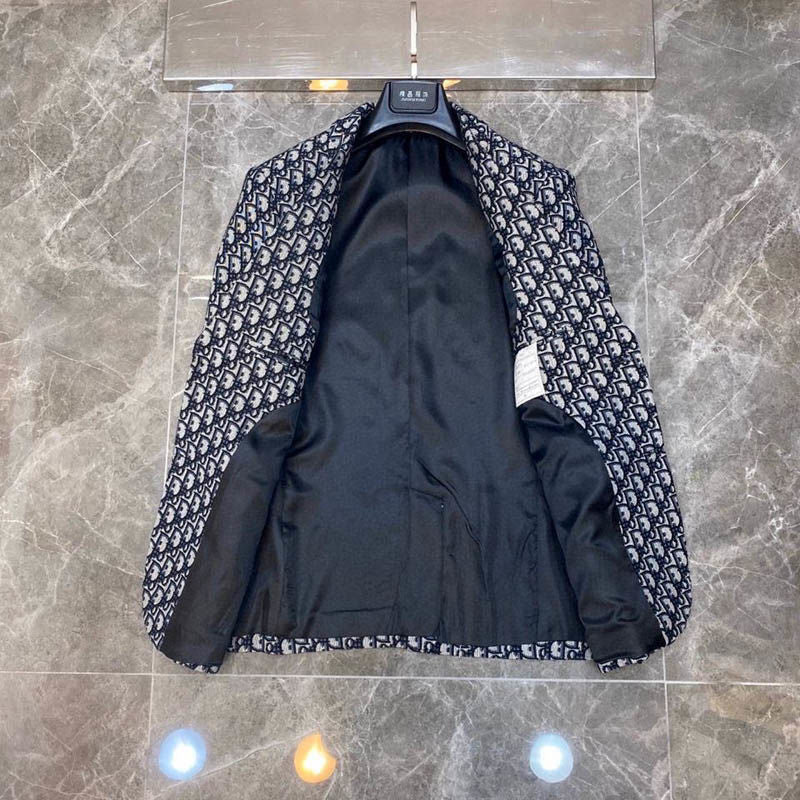 trendy print suit 2