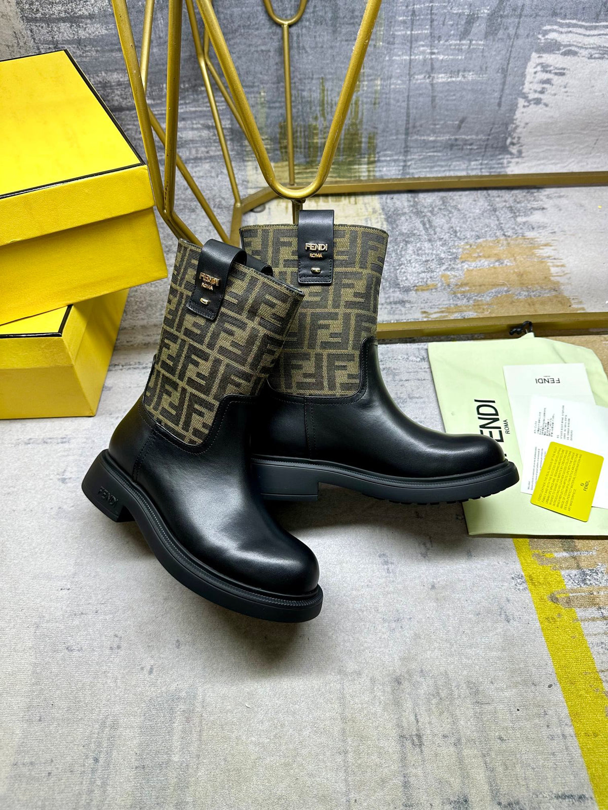 24 New Fall and Winter Fashion Women's Boots 0424090215
