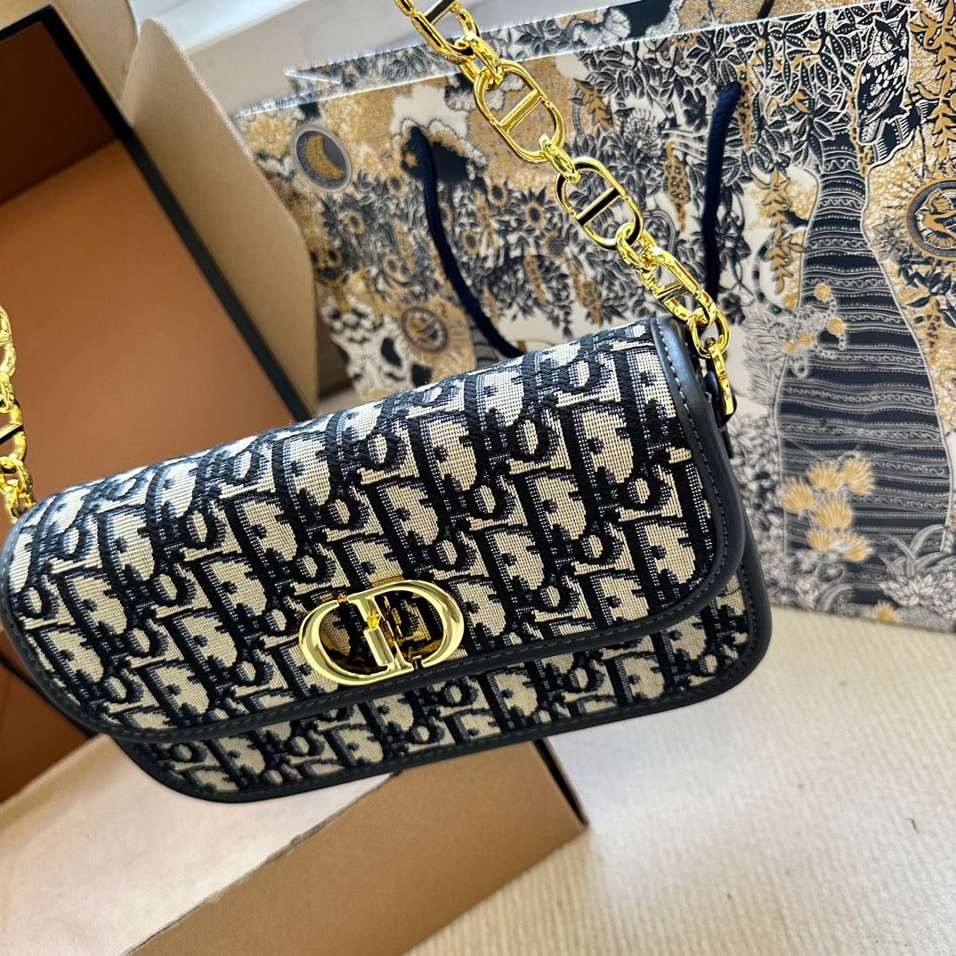 Enamel coated buckle bag XC0123071816