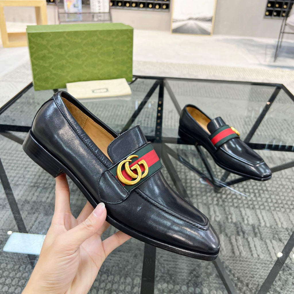 The latest fashion men's loafers 121907