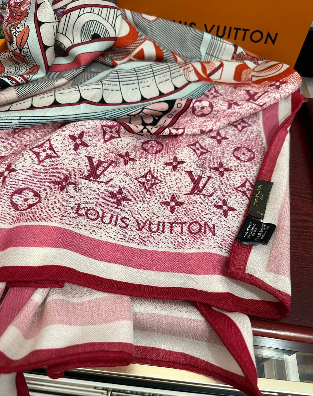 VL Essential new arrival scarf 0424121007