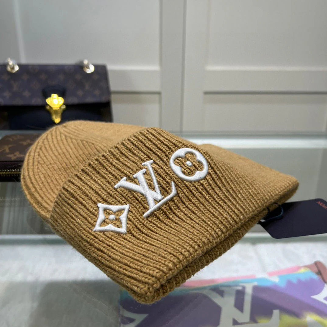 New fashionable and versatile letter hat knitted yarn hat 1024092901
