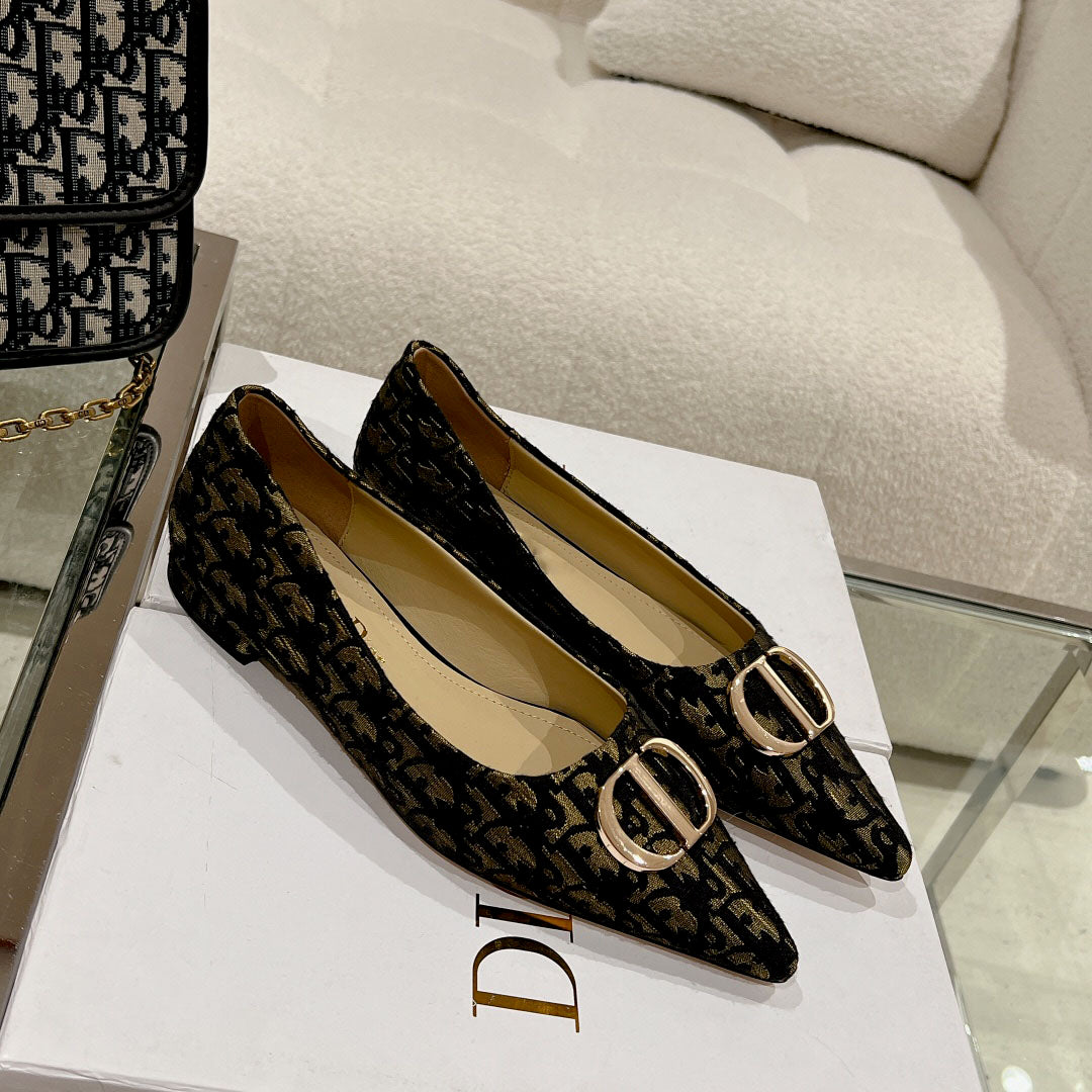 23 Ladies Fashion Luxury slipper and flip-flop SPDD070402