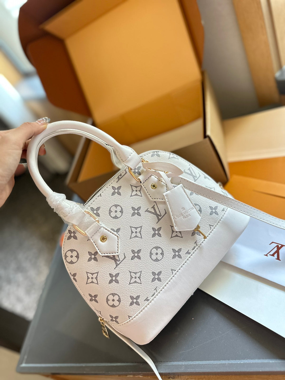 24 new color shell bag XC0424061205