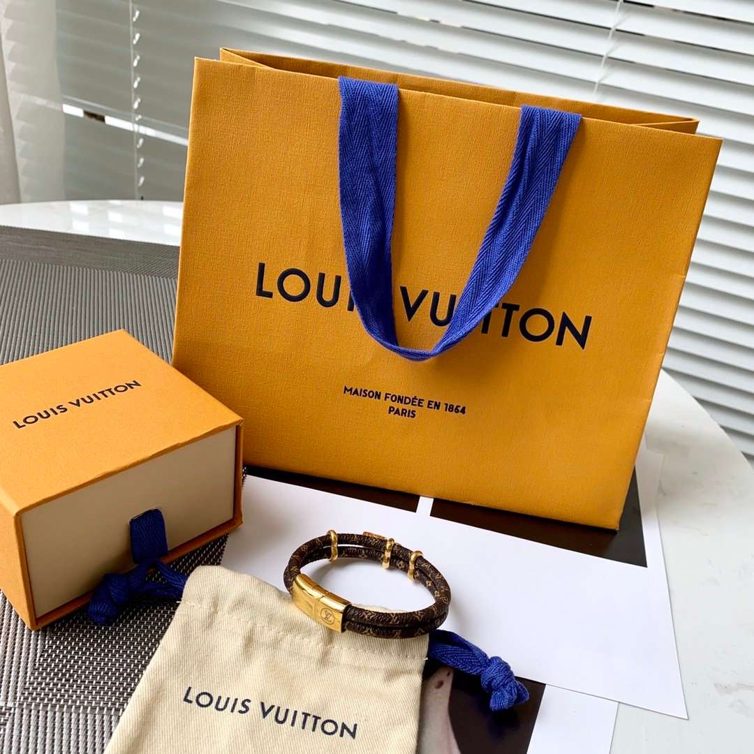 V New Fashion Bracelets 0425022403