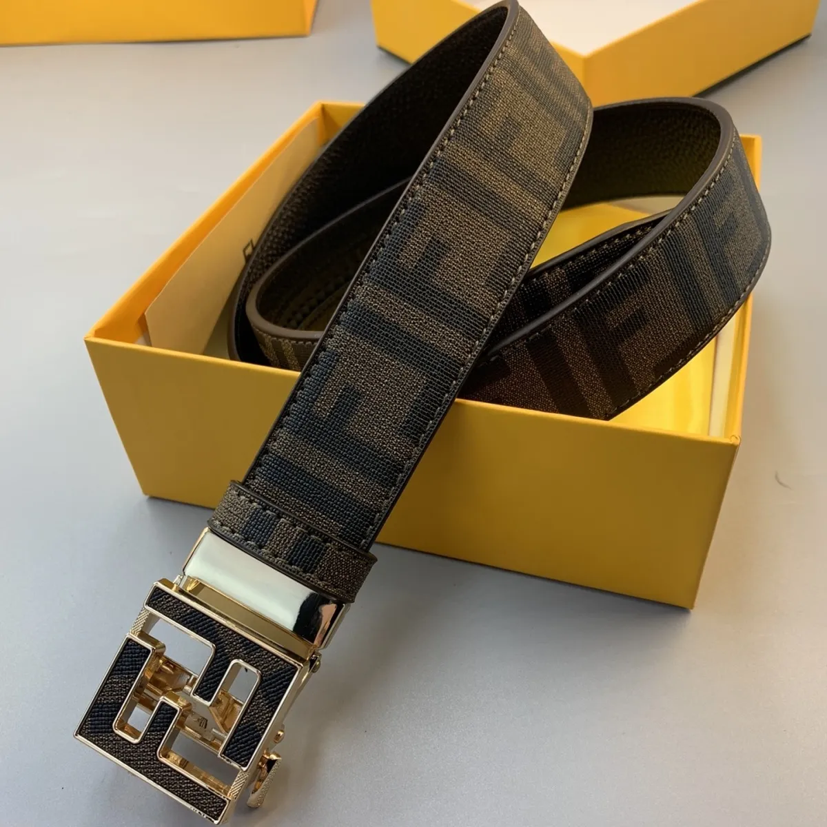 New fashion boutique belt  S070402