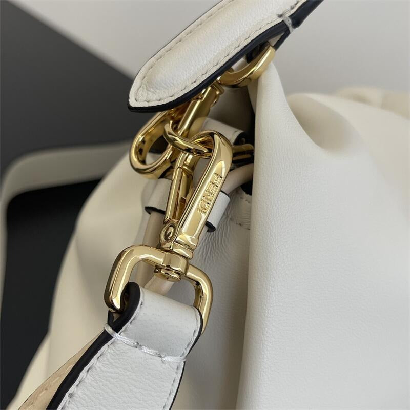 Mamma Baguette Medium Leather Handbag 0425021306