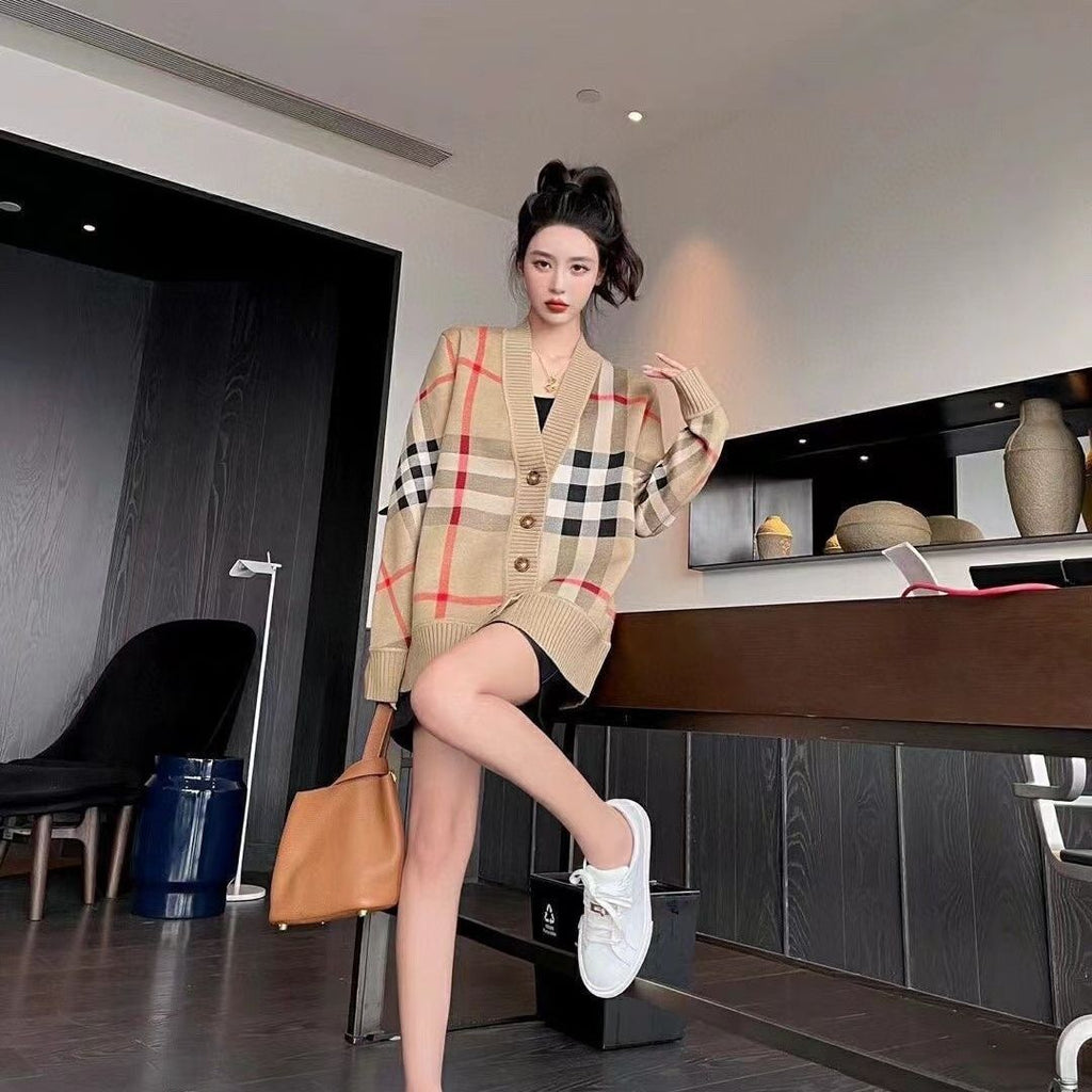 V-neck Thickened Loose Sweater Sweater 0823121408