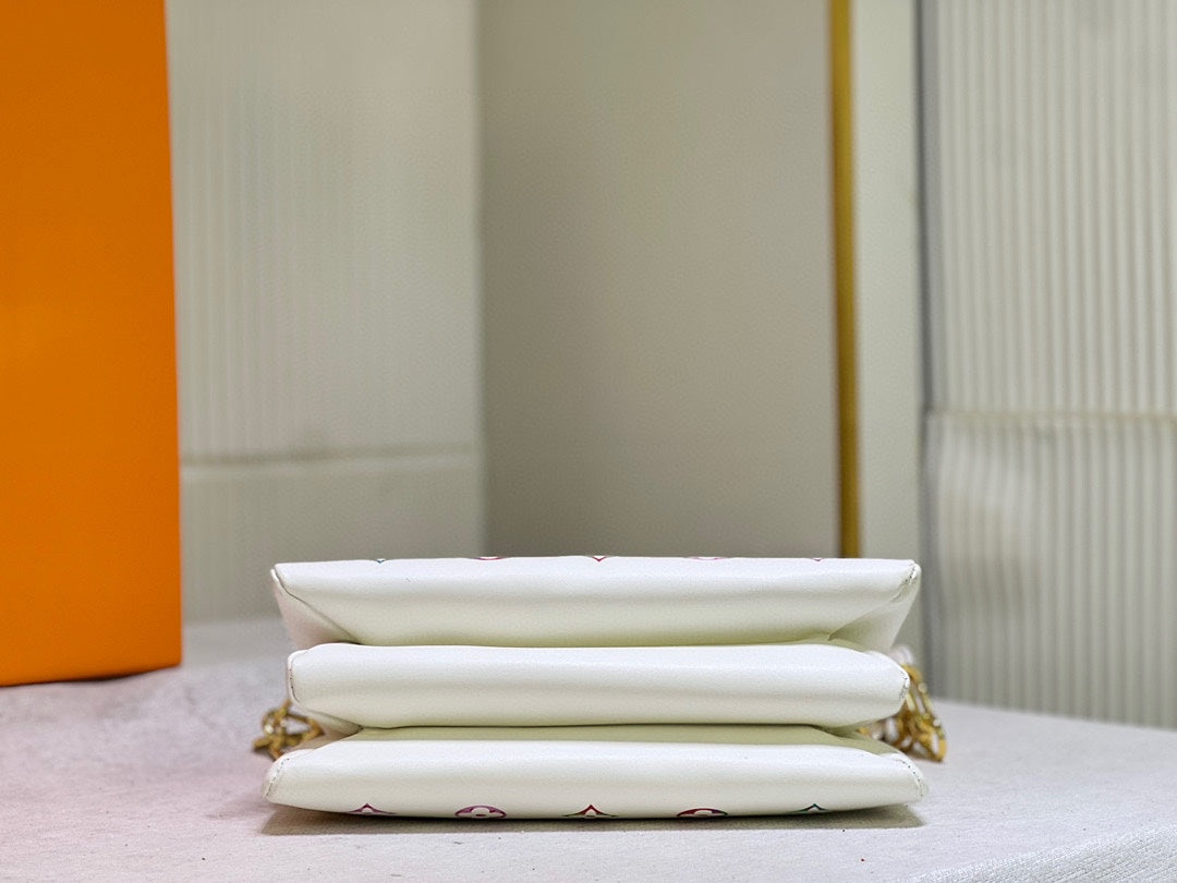 White Small Coussin Bag