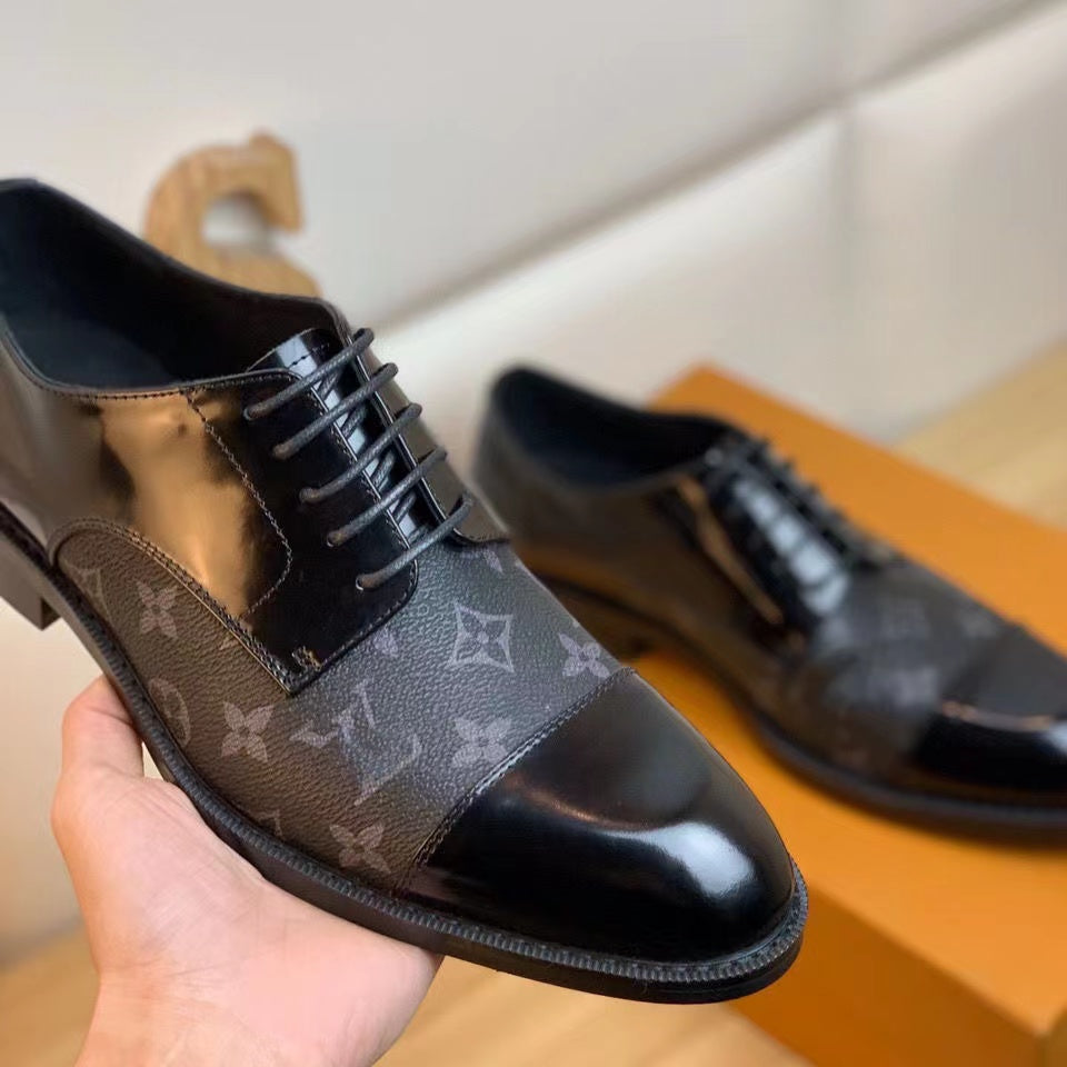 Bright Black Classic V for Luxury Men's Loafers