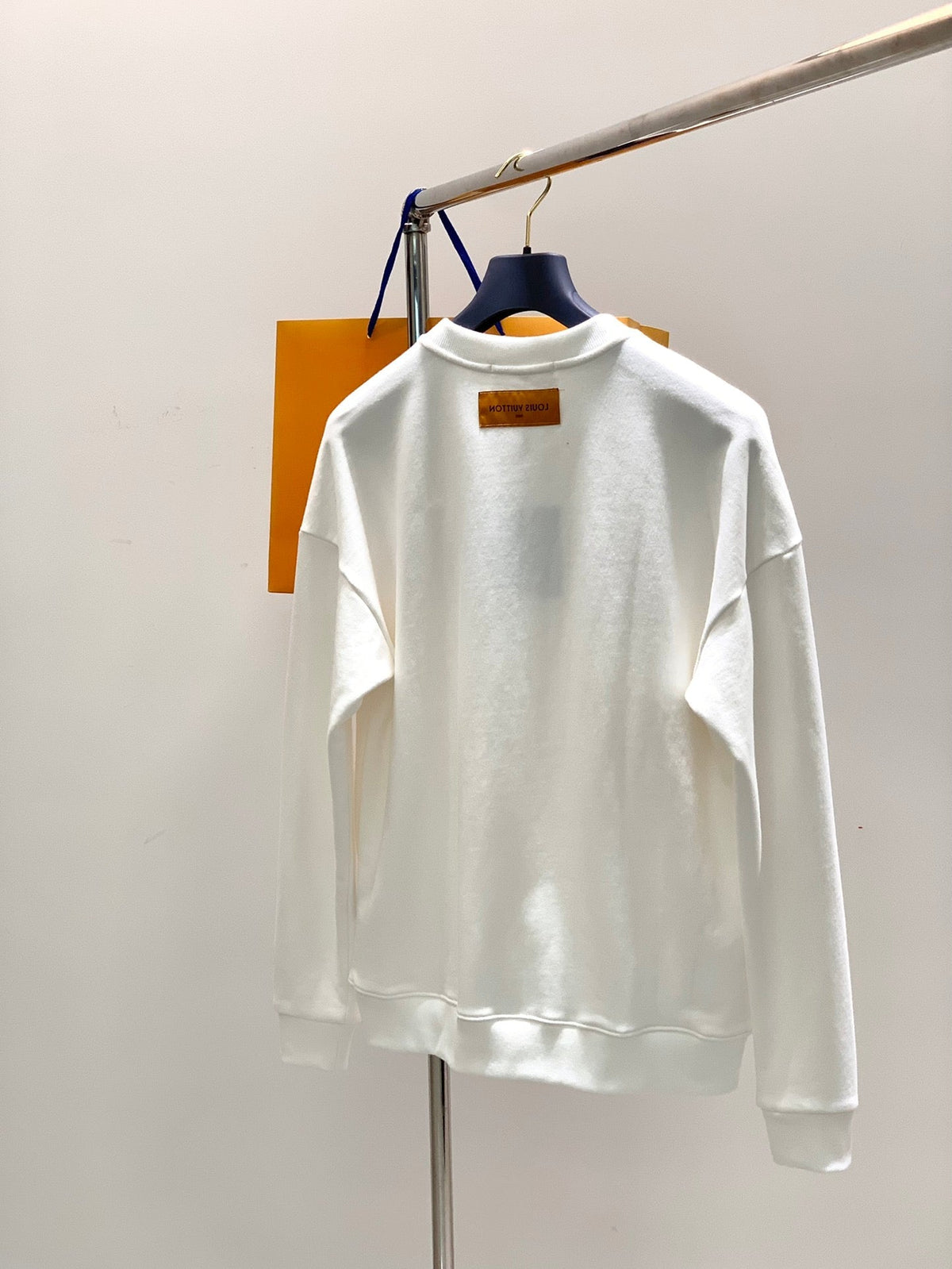Fashion casual round neck long sleeve sweatshirt 0424110406