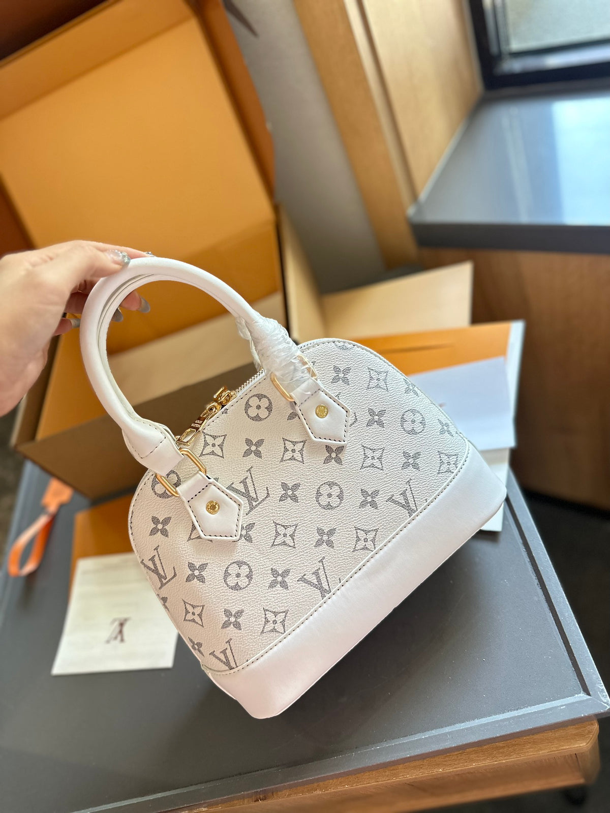 24 new color shell bag XC0424061205