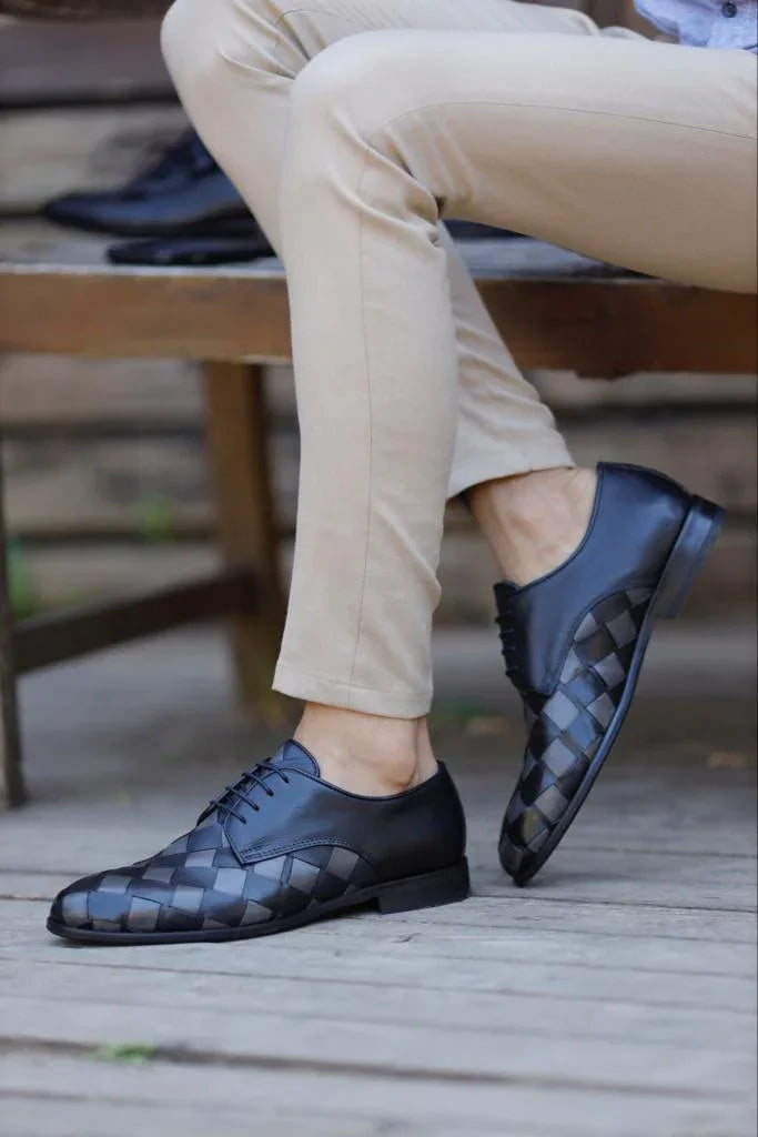 Laughlin Laced Gray Black Derby Shoes