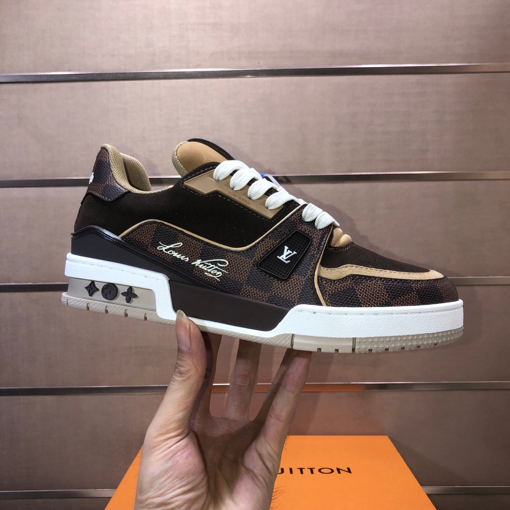 25 Luxury V Brand Casual Sneakers 0425112502