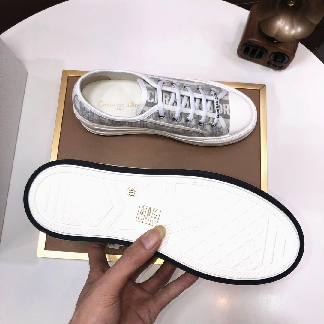 Embroidered Women's Canvas Shoes XC0823080802