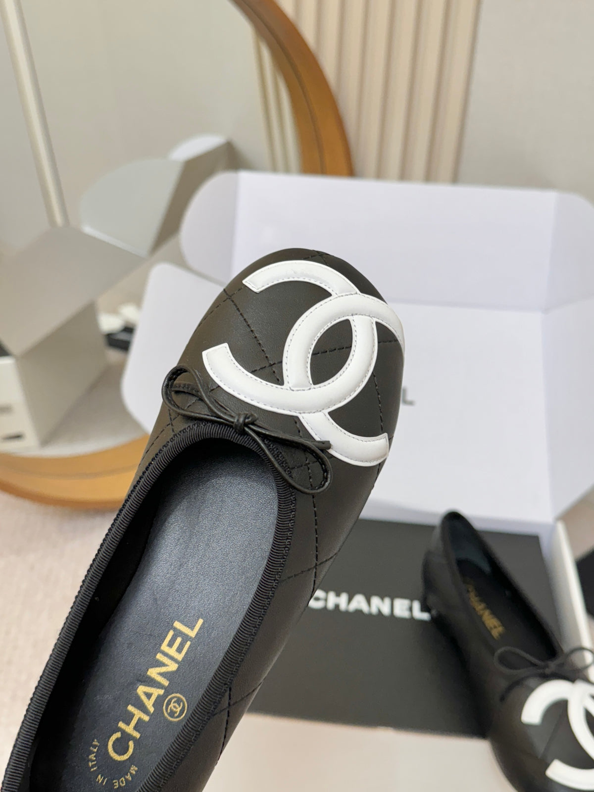 2026 Spring/Summer New Arrival Large Logo Flat Shoes XC0426052205