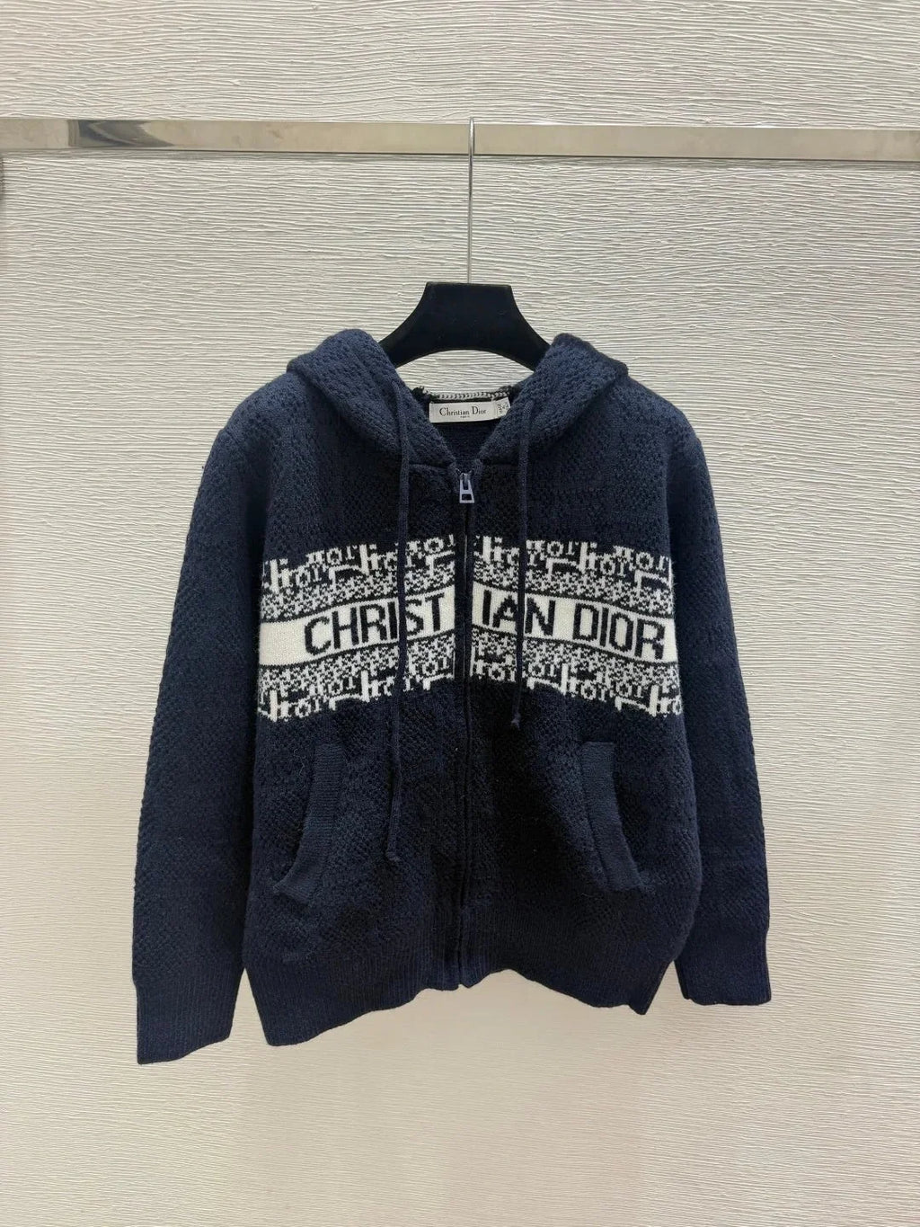 CD 2026 Hooded Knitted Long-Sleeve Cardigan Wool 913514