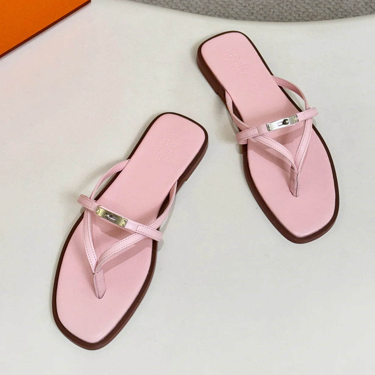 New Kelly Buckle Flip-Flops 1026070204