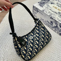 Luxury and versatile carrying crossbody bag 1024052419