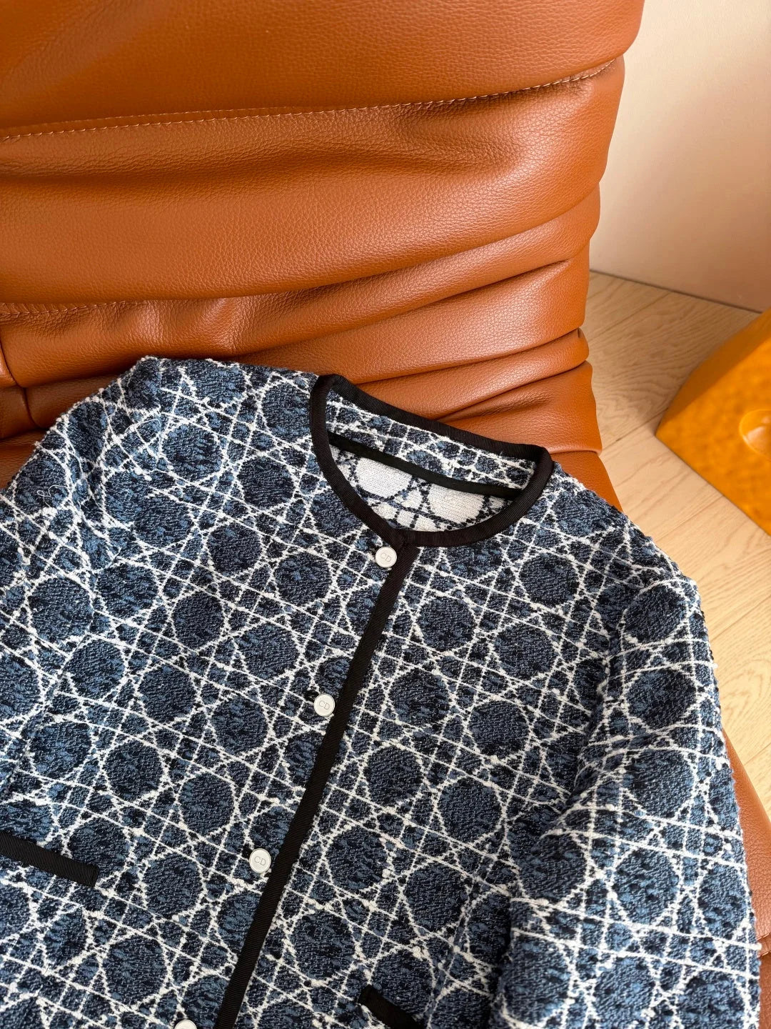 CD SS26 Macrocannage Cropped Jacket Navy Blue Ecru Tweed 340212