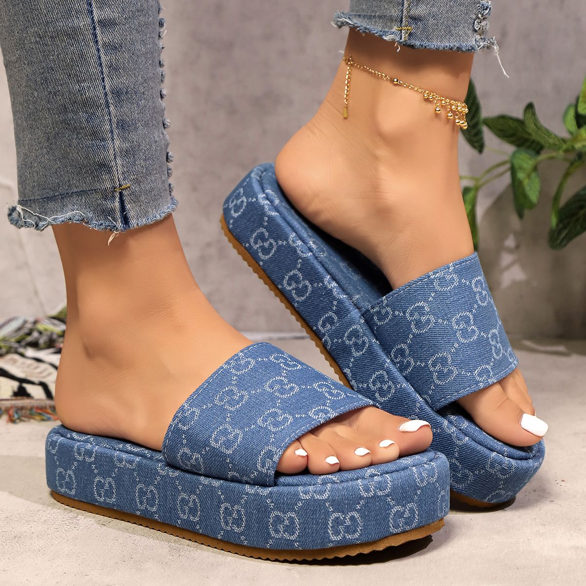 New letter outerwear thick sole sandal PD042509