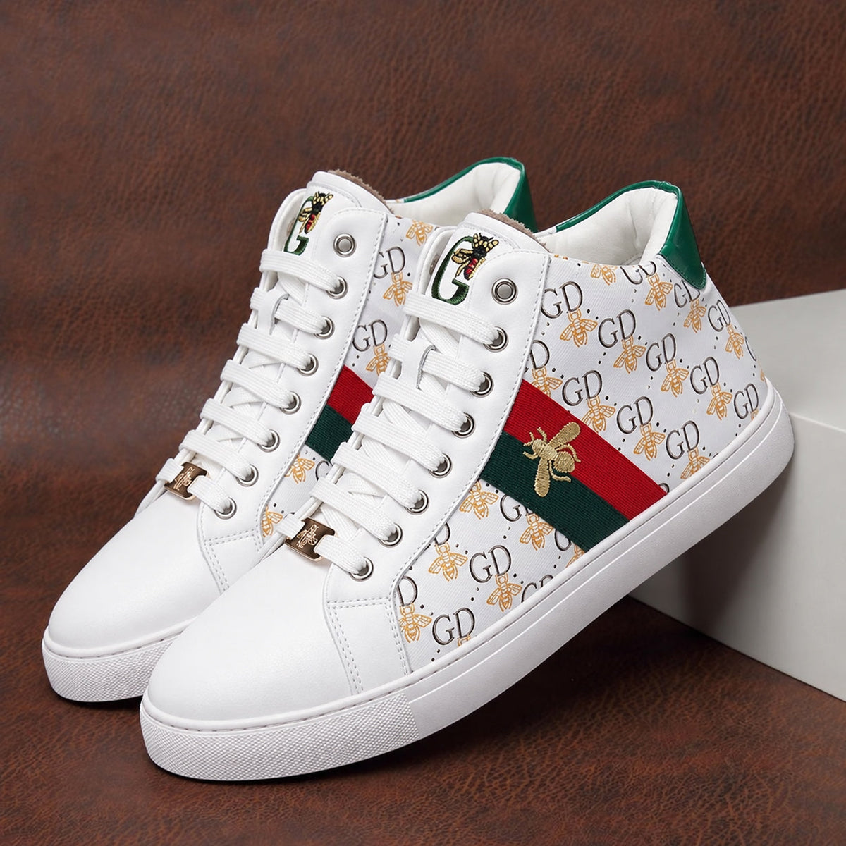 New G Logo White Sneakers PD0426091101