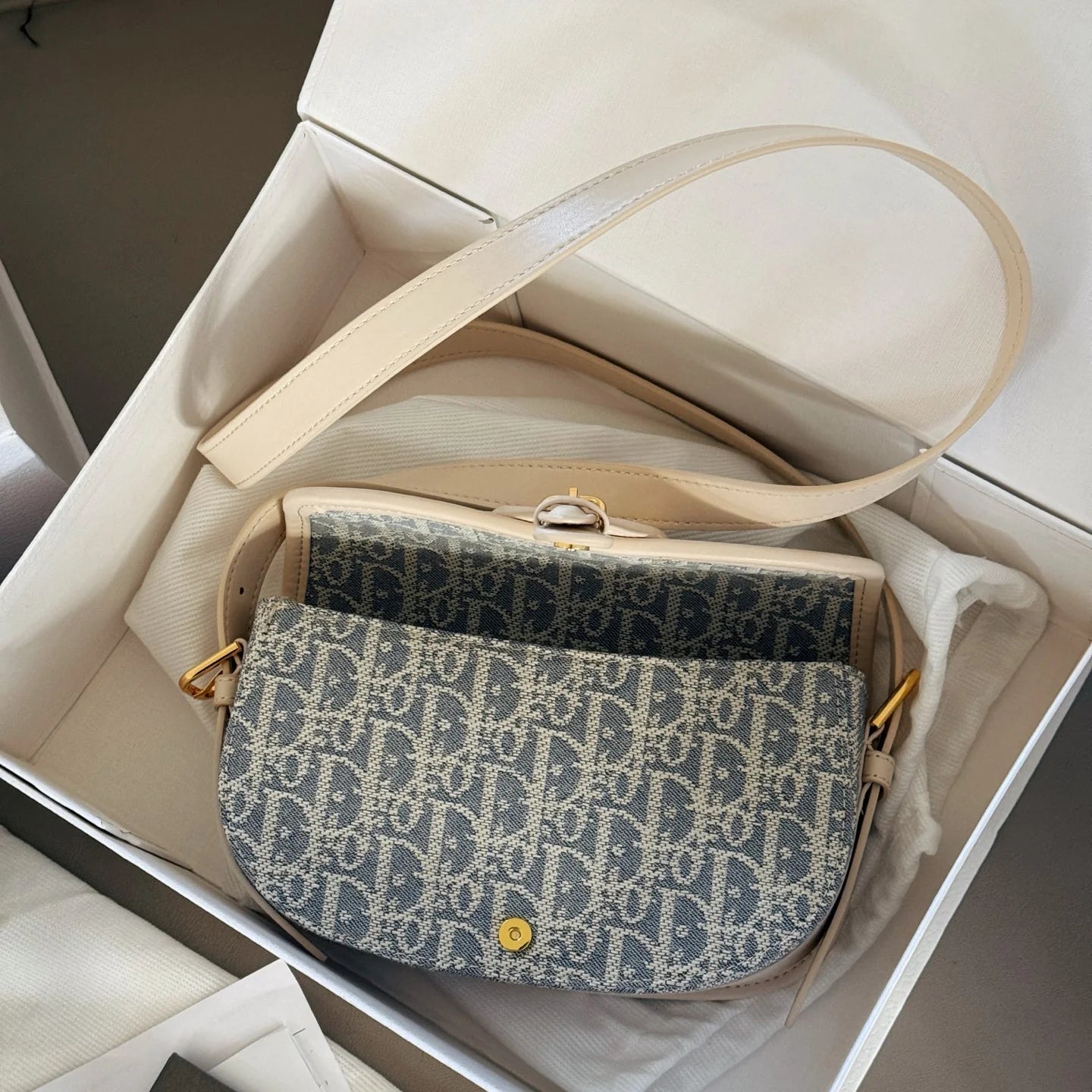 D's Bobby's Crescent Bag 1025061702