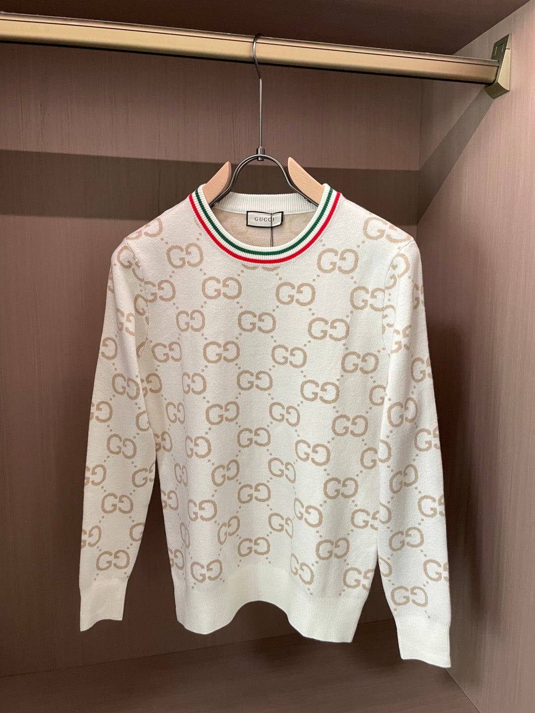 Fashion classic round neck sweater XC0425101402