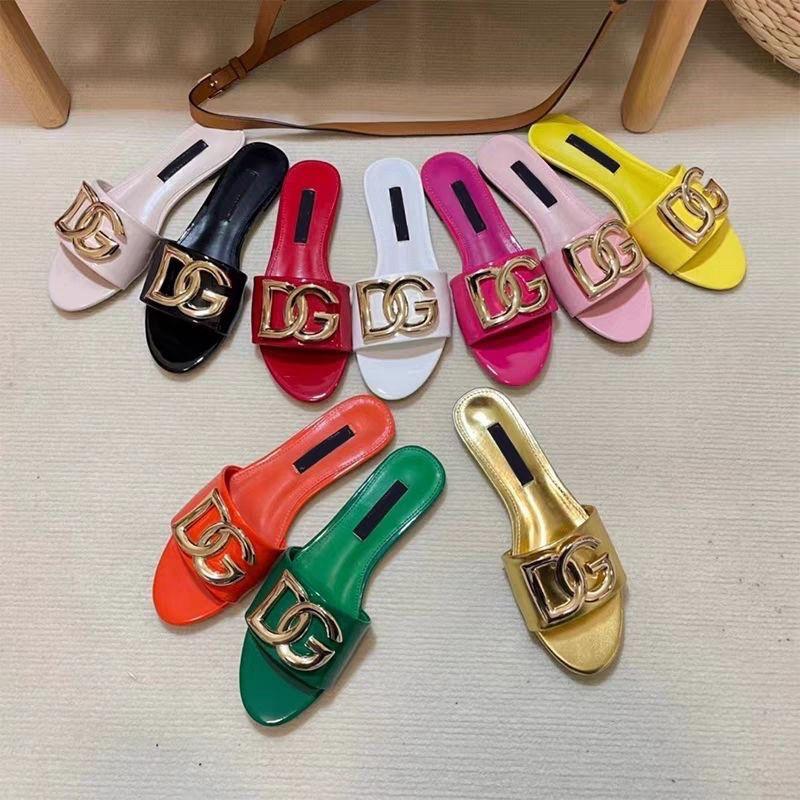 New D Letter Open Toe Flat Slippers 1024040205