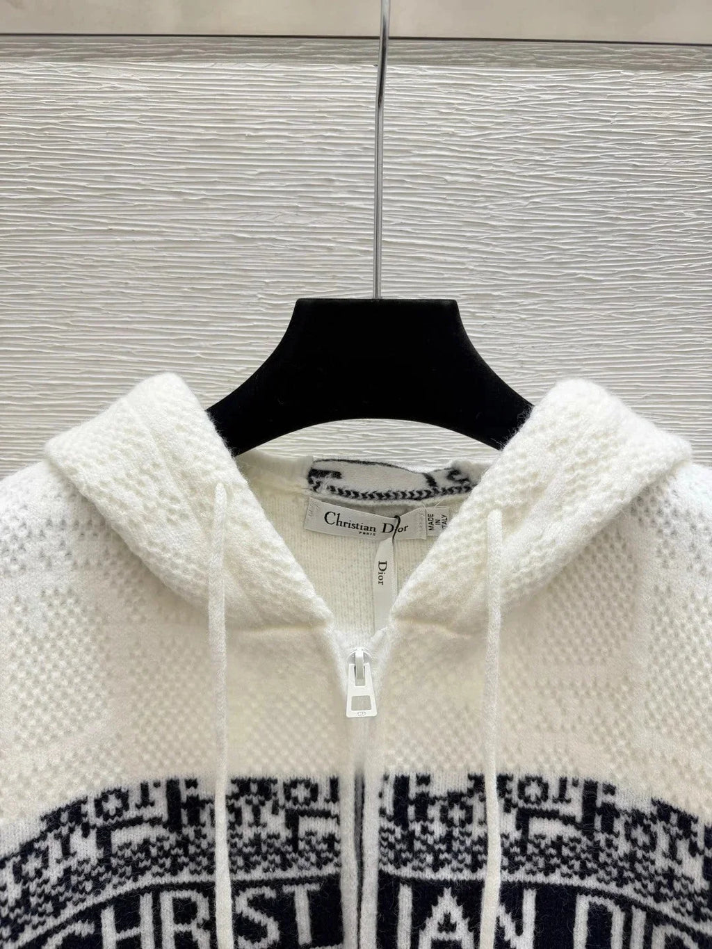 CD 2026 Hooded Knitted Long-Sleeve Cardigan Wool 913514